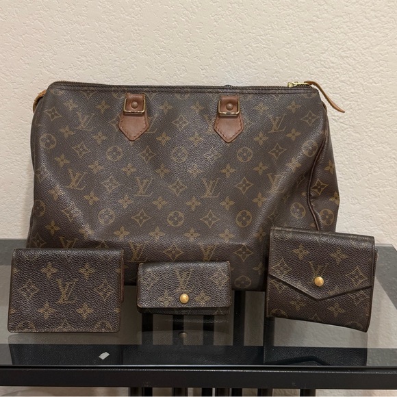 Louis Vuitton Handbags - Louis Vuitton Monogram 4 pcs projects authentic